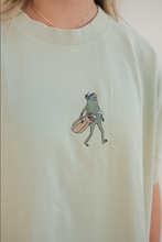 Load image into Gallery viewer, Golfer Frog Tee
