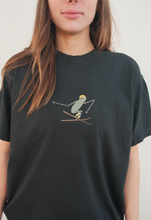 Load image into Gallery viewer, Frog Gone Skiin Tee - Black
