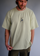 Load image into Gallery viewer, Rock Climber Frog Tee
